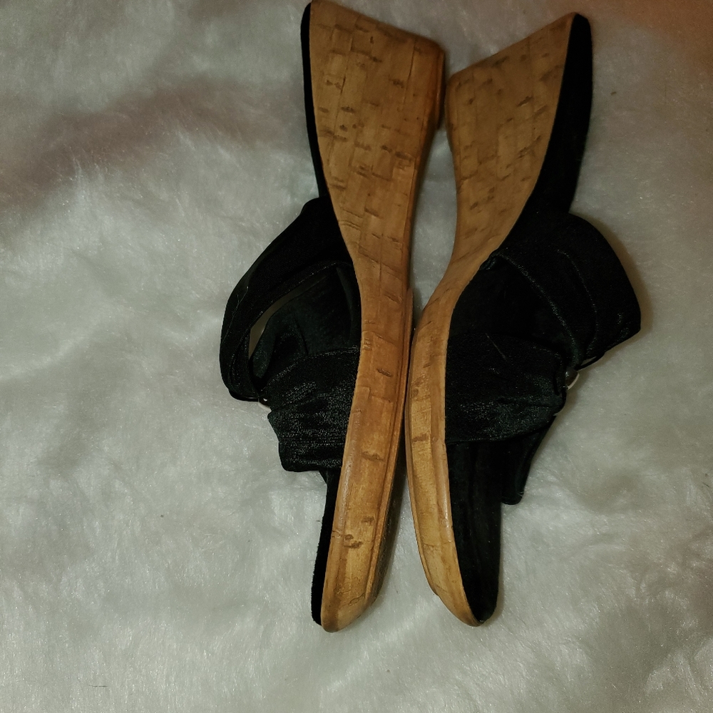 Made In Italy Wedge Size 11